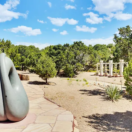 Сasa de vacaciones Sunlit Hills Art And Views