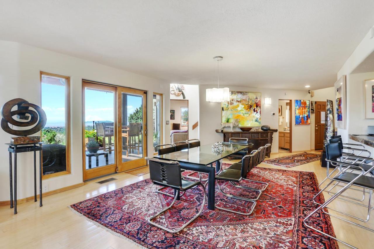 Vakantiehuis Sunlit Hills Art&views, 3 Bedrooms, Sleeps 6, Hot Tub, Volleyball, Wifi Santa Fe