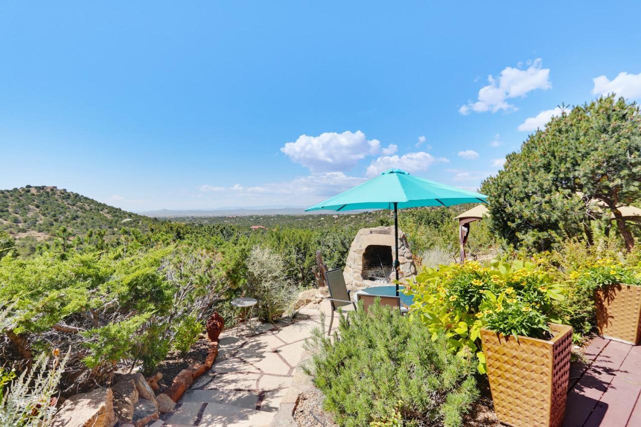 Sunlit Hills Art&views, 3 Bedrooms, Sleeps 6, Hot Tub, Volleyball, Wifi *