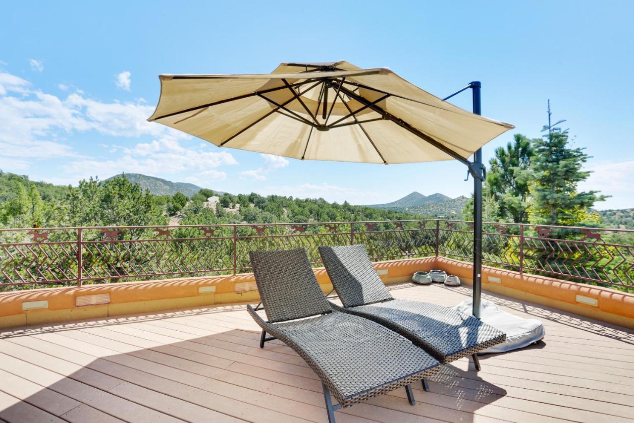 Sunlit Hills Art&views, 3 Bedrooms, Sleeps 6, Hot Tub, Volleyball, Wifi Vakantiehuis